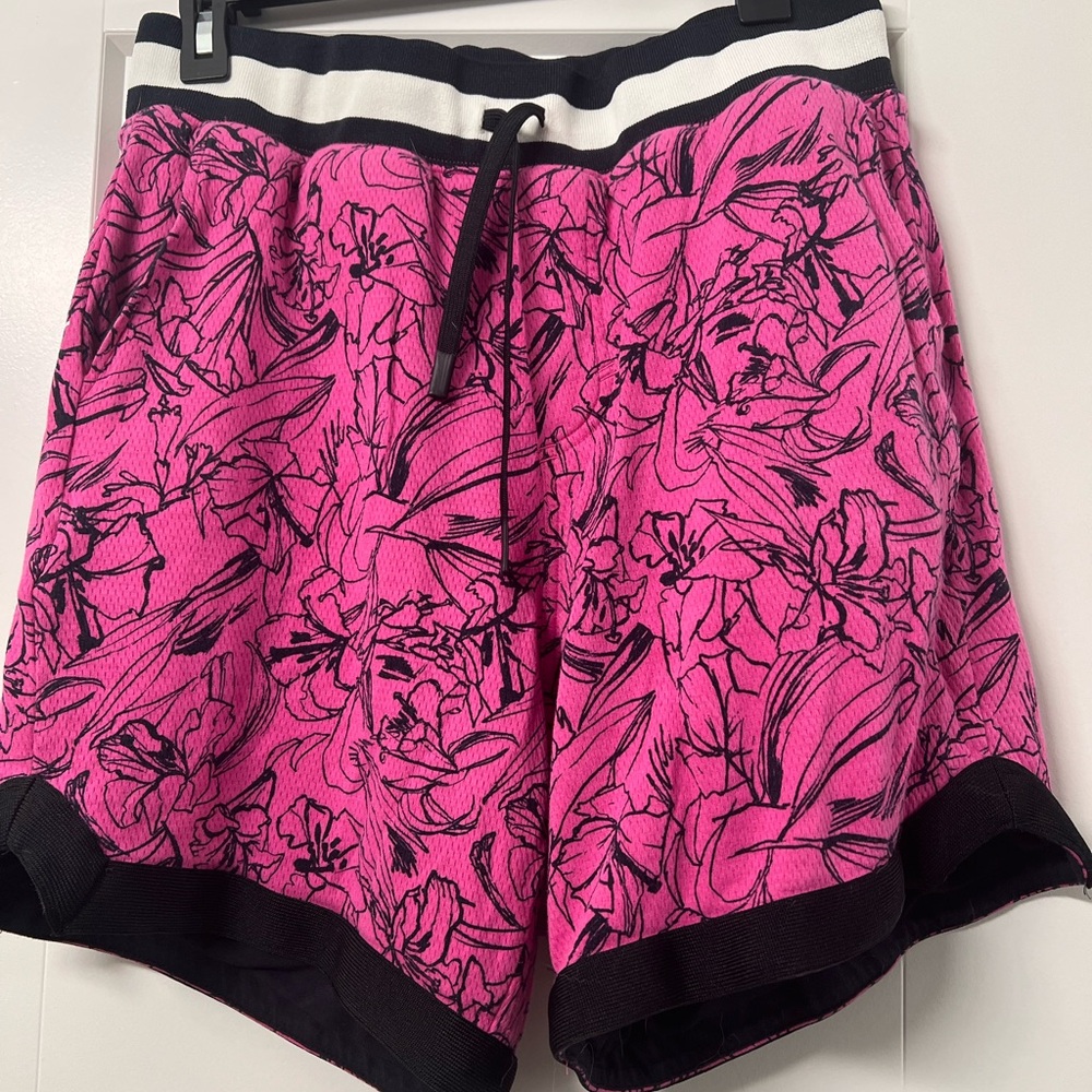 Men’s stretchy board style shorts